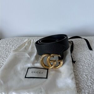 Gucci Black Leather Belt with Gold Accent